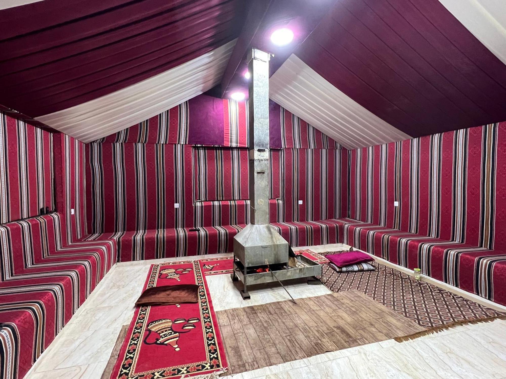 Scarlet Luxury Camp 瓦迪拉姆 外观 照片