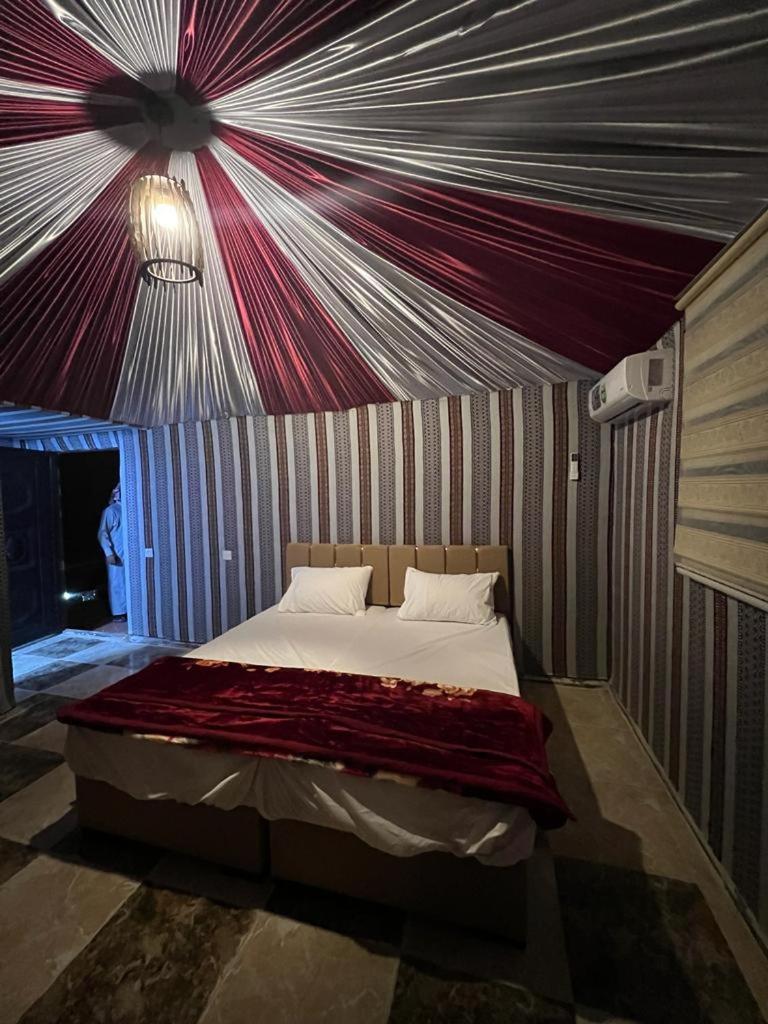 Scarlet Luxury Camp 瓦迪拉姆 外观 照片