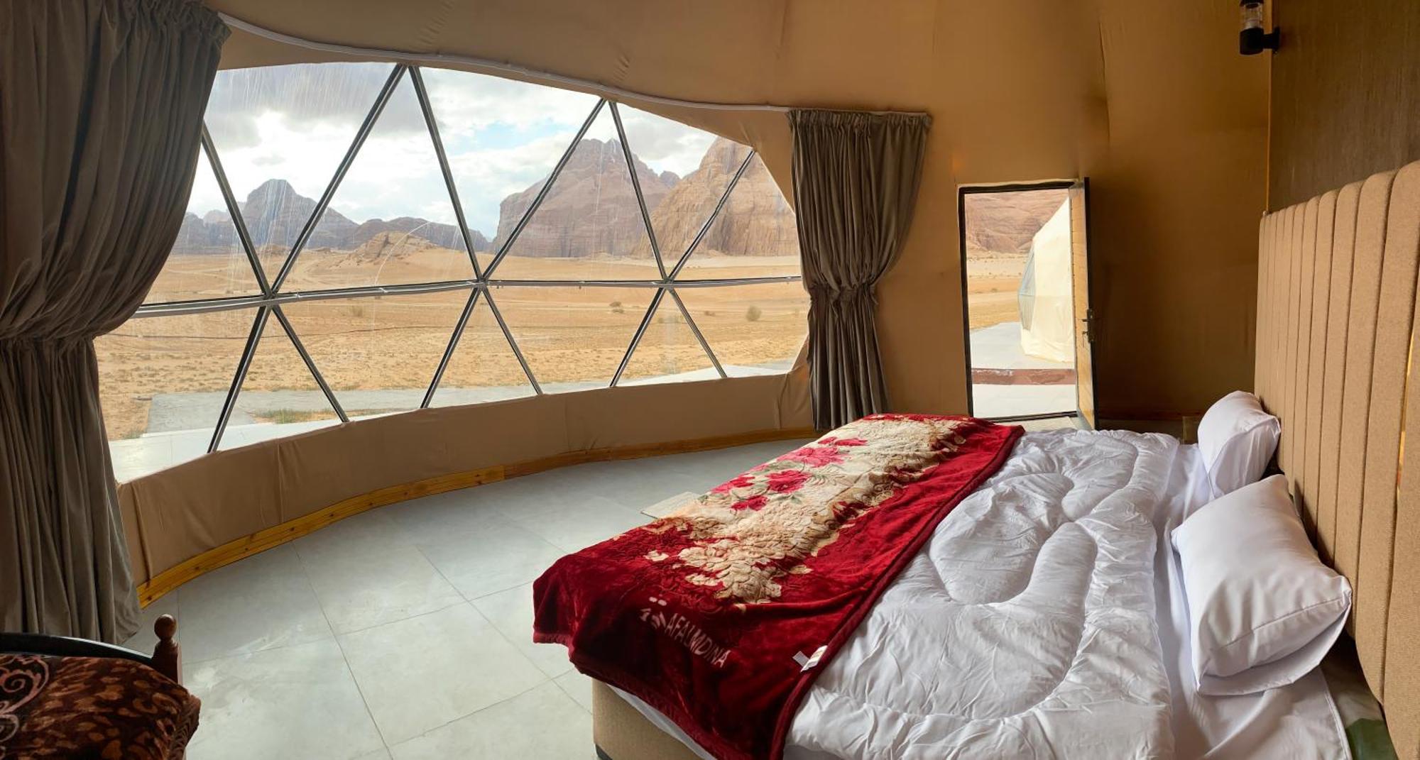 Scarlet Luxury Camp 瓦迪拉姆 外观 照片