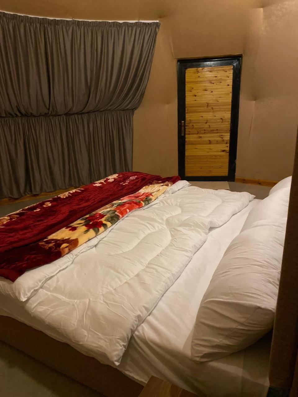 Scarlet Luxury Camp 瓦迪拉姆 外观 照片