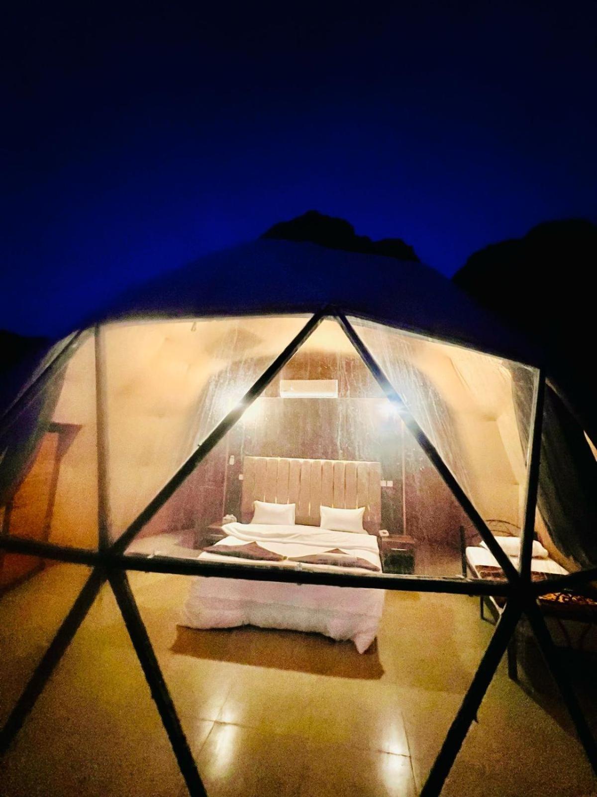 Scarlet Luxury Camp 瓦迪拉姆 外观 照片