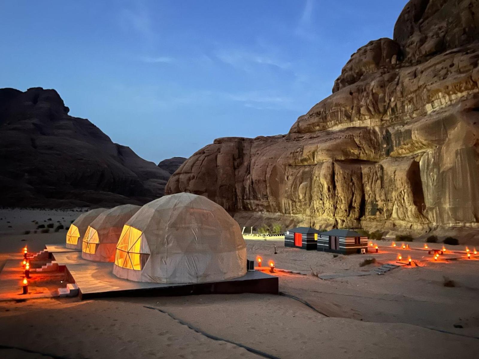 Scarlet Luxury Camp 瓦迪拉姆 外观 照片