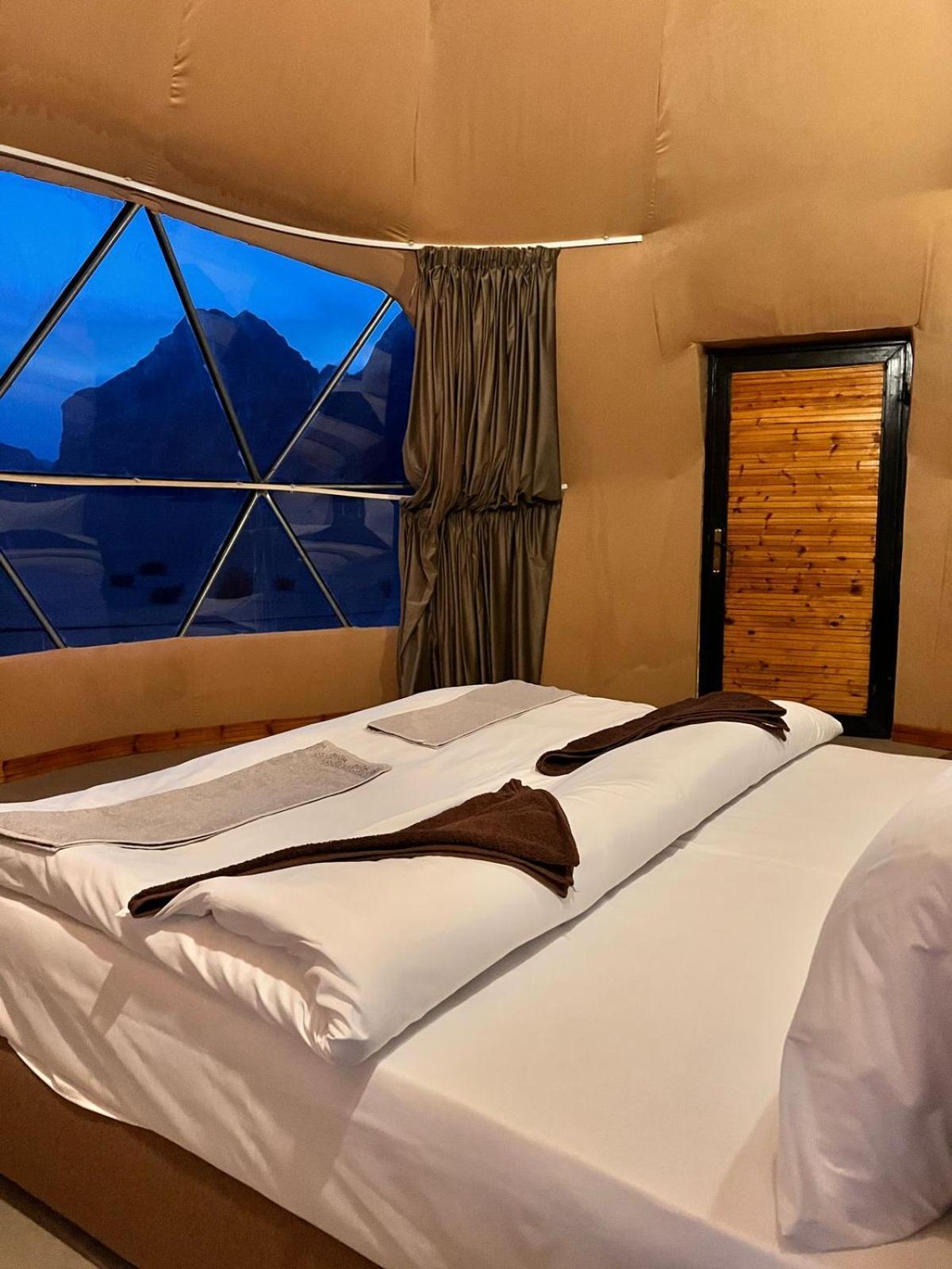 Scarlet Luxury Camp 瓦迪拉姆 外观 照片