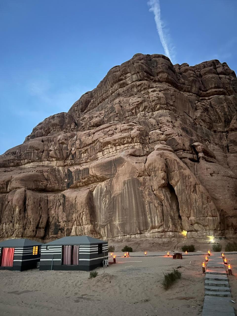 Scarlet Luxury Camp 瓦迪拉姆 外观 照片